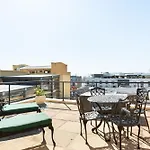 Idyllic Villa - Rooftop Deck - Mountain Views