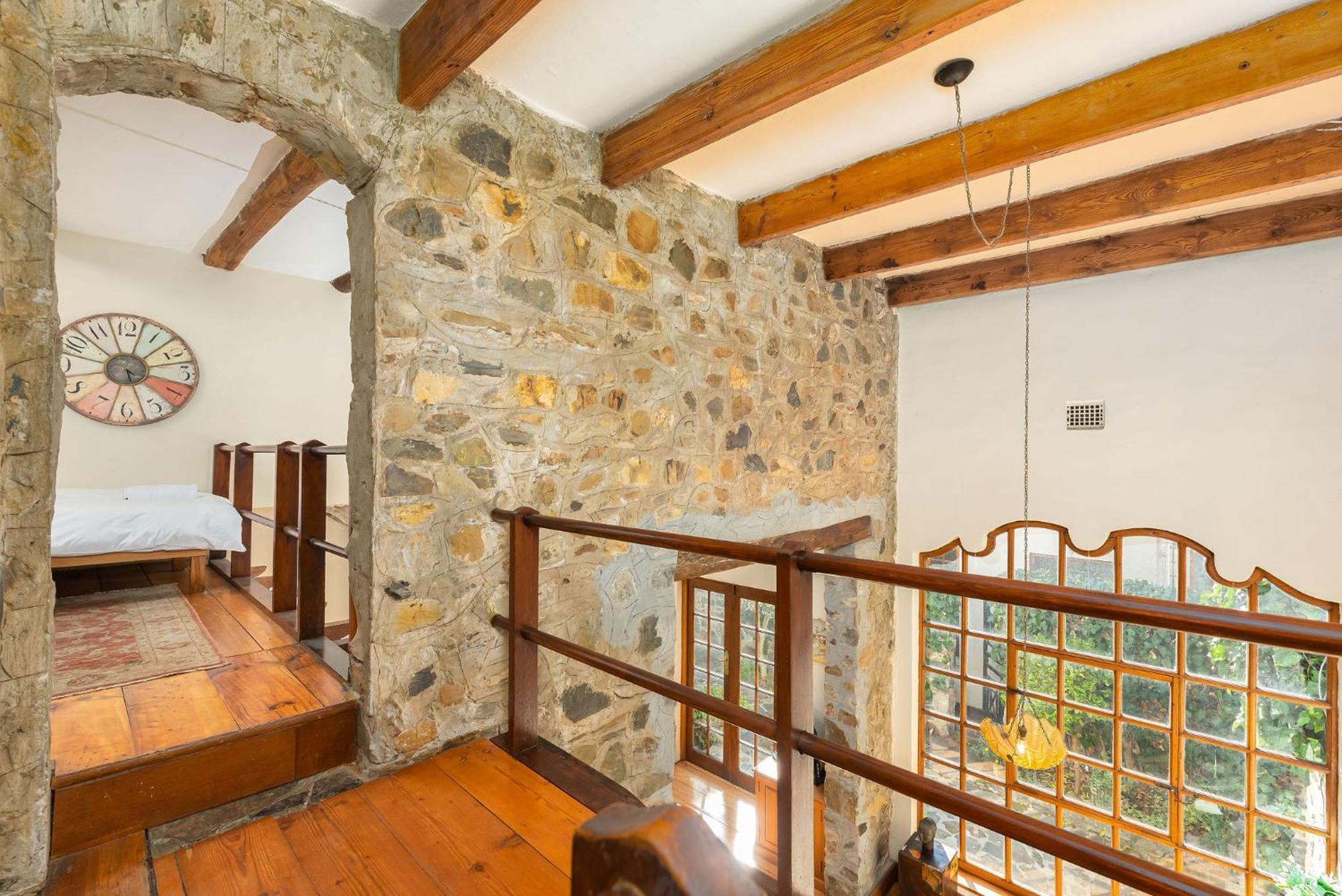 Idyllic - Rooftop Deck - Mountain Views Holiday home